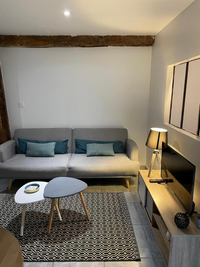 Joli Appartement Quartier Historique Moulins  Bagian luar foto